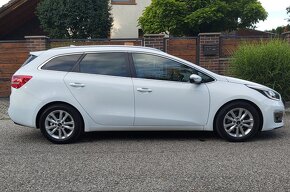 Kia Ceed SW benzín , Gold plus, Slovenské auto - 2