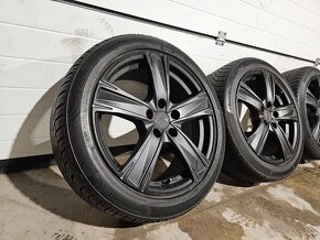 Zimná Sada FORD 17" ADVANTTI 225/45 R17 - 2