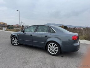 Audi A4 2.0 TDI S-Line - 2