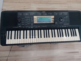 Yamaha psr-730 - 2