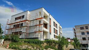 PREDAJ 3 IZB BYT 69,29 m² + balkón 4,89 m² , novostavba holo - 2