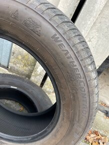 Celoročne pneumatiky Bridgestone 235/65 R18 - 2