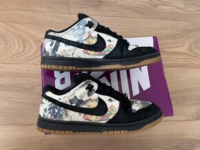 Nike SB Dunk x Supreme - 2