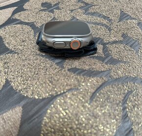 Apple Watch Ultra 49mm - titanium - 2