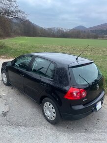 VOLKSWAGEN GOLF 5 benzin 105 tis km 2007 - 2