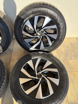 Nové VW Venezia 7x17 ET40 + letné pneu Kumho 215/65 R17 99V - 2