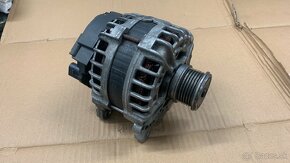 Alternator Škoda VW 04L903023J - 2