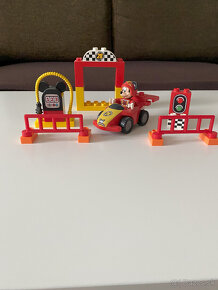 LEGO DUPLO 10843 Mickeyho závodné auto - 2