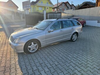 Mercedes C270CDI  5Valec AUTOMAT 125kw AVANTGARDE - 2