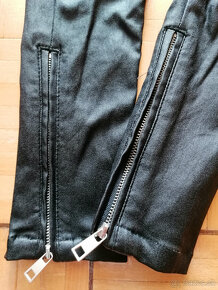 Dámske koženkové slimkové nohavice XS - 2