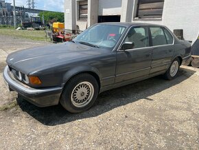 BMW 730i E32 - 2