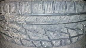 Predám zimné gumi 235/60 R16 - 2