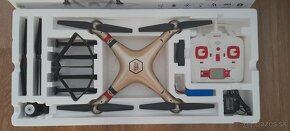 Dron SYMA X8HC - 2