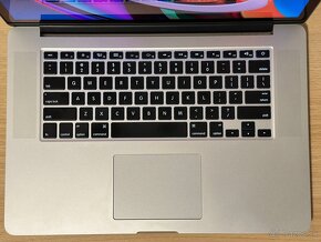 Predam MacBook Pro 15,4” / 2.5GHz / 16 GB / 2 TB - 2