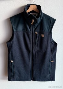 Outdoorova vesta Fjallraven Buck Fleece Vest M - 2