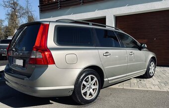 Volvo V70 Momentum 2.0 benzin 107kw - 2