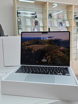 MacBook Air 13" 2022 M2 512GB AKO NOVÝ - 2