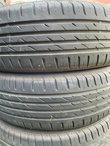 Pneu 185/65 r15 - 2