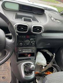 na náhradné diely Citroen C3 Picasso 1.6 HDI 16V - 2