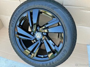 VW TOUAREG alu kola 20" nová zimní sada, originál VW  - 2