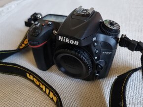 Nikon D7200

 - 2