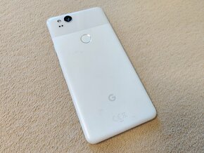 Google Pixel 2.  4gb/128gb.  Bledá metalíza. - 2