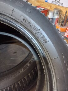 Predám zimné pneu 2ks BFGoodrich 205/55R16 DOT 0720 - 2