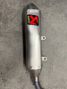 Titánový Akrapovic KTM - 2