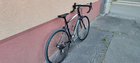 Predám cestný bicykel Cannondale Synapse,kolesá 28" - 2