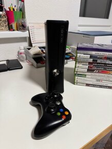 predam xbox 360 vo verzii slim v ciernom prevedeni plus hry - 2