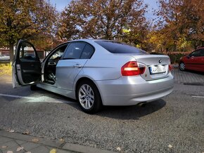 Predám BMW  E90 320D 120kW  2008rok - 2