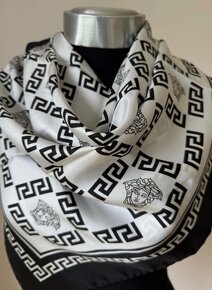 VERSACE šál - 100% hodváb - Made In Italy - 2