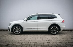 Tiguan Allspace R-line 140kw DSG 4x4 2.0TDi Virtual Webasto - 2