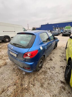 Peugeot 206 LPG, poškodené - 2