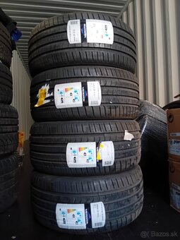 245/40R18 97Y XL Nové pneu Vredestein - 2