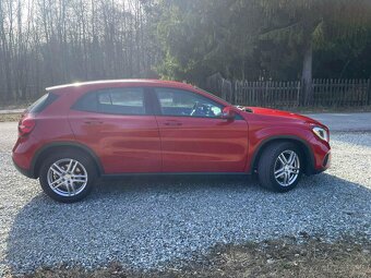 Mercedes-Benz GLA 180d - 2