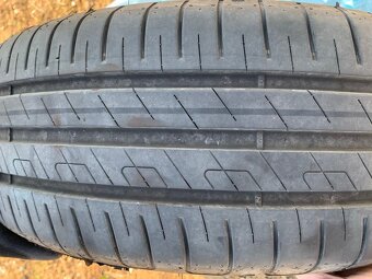 Predám pneumatiky GOODYEAR EFFICIENTGRIP PERFORMANCE 195/55 - 2