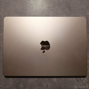 Predám MacBook Air M2 (8GB RAM, 512GB SSD) GOLD - 2