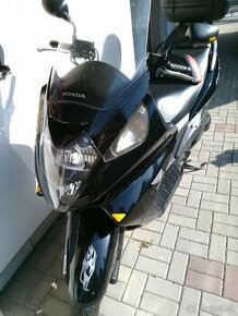 Honda Silver Wing 400 - 2