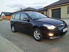 Hyundai i30cw automat 2011, NOVÁ STK + EK - 2