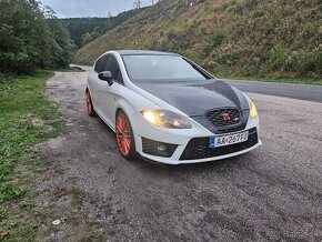 Seat leon Cupra R310 Christa Rigozzi - 2