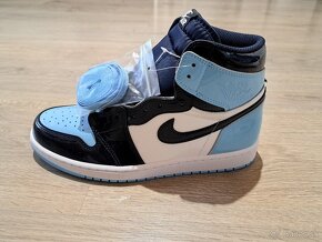 Nike Jordan 1 Retro High UNC Patent - 2