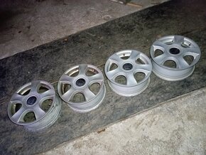 4x100 R15 seat - 2