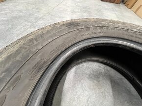 Continetal VanContact 215/70 R15 C - zimné - 2