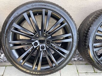 CONOPUS orig.skoda Superb3V  5x112  8j x19   ET 44 VW - 2