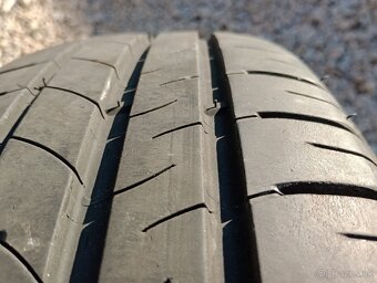 Predam 4ks pneu 185/65/r15 letne 88T Michelin - 2