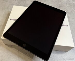 Apple iPad 2021 10.2-inch iPad Wi-Fi 64GB - Vesmírne šedý - 2