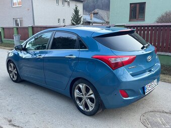 Hyundai i30 1.6gdi 166000km kúpené na SR PLNE POJAZDNÉ - 2