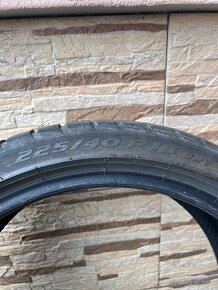 Zimne pneu - Pirelly 225/40 r18 - 2