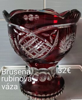 Brúsená rubínová váza - 2